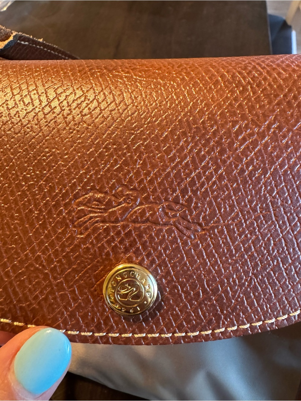 Medium Longchamp Tote - Picture 3 of 12